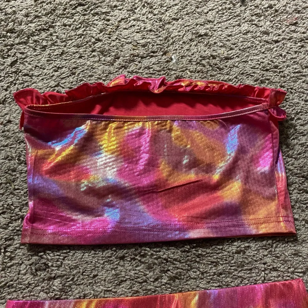 2 piece set, bandeau and flared shorts (a little cheeky) size small - Picture 2 of 4